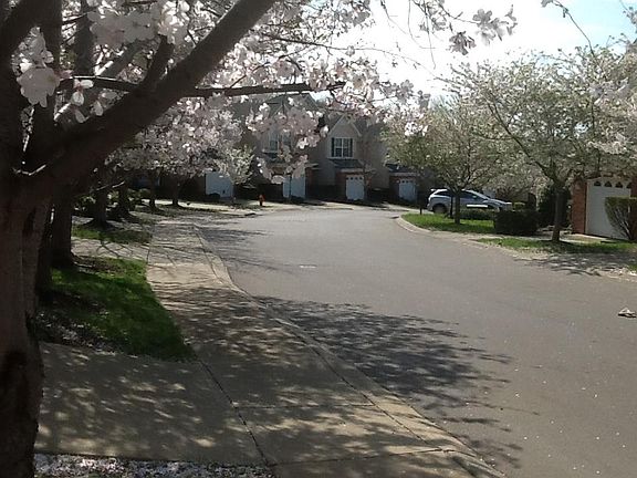 2nd image of 2442 Nashboro Blvd