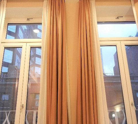 4th image of 216 E 52nd St APT 42