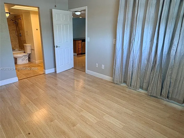 2510 SE 16th Pl #203 — Photo 21