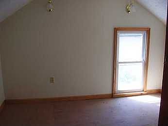 3rd image of 333 Lincoln Ave