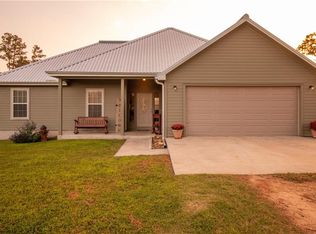 182 Cardinal Dr, Paige, TX 78659