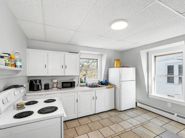 18 Gilford Avenue, Laconia, NH 03246