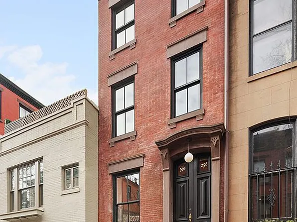 256 W 4th St, New York, NY 10014