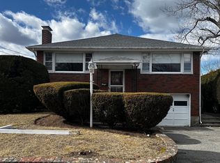 90 Grover Rd, Medford, MA 02155