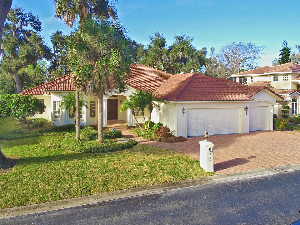 1st image of 798 Florencia Cir