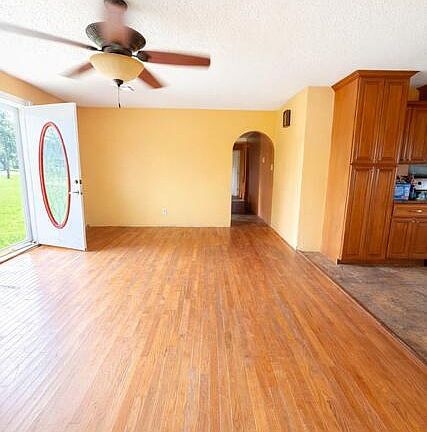 3rd image of 359 Cheramie Rd