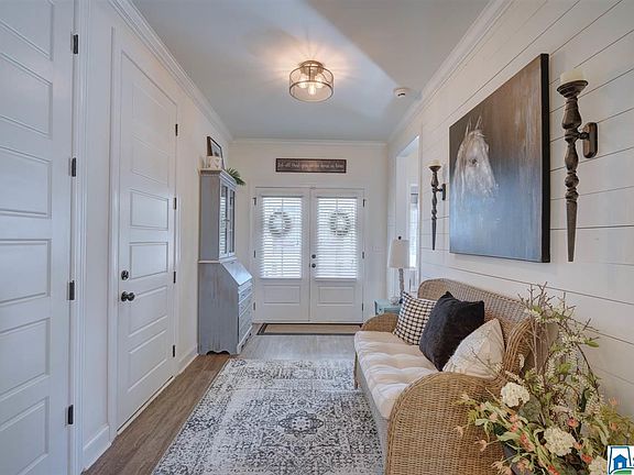 2nd image of 7108 Oak Crescent Ln