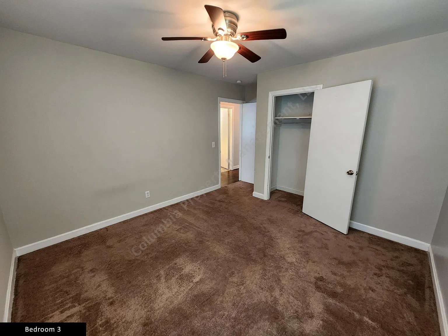 3 bed, 1025 sqft, $1,550 — Photo 4
