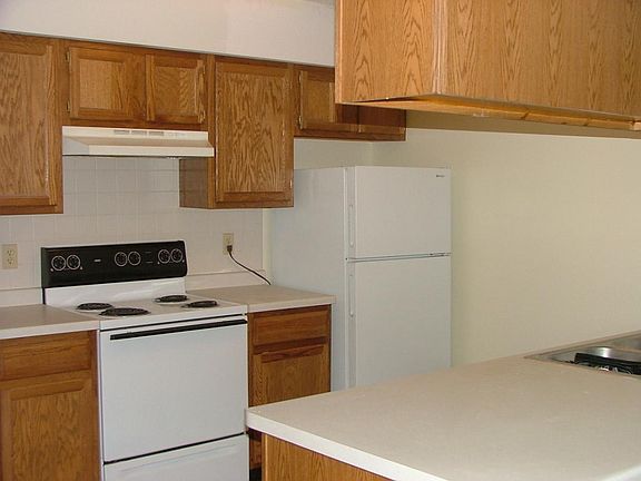 3rd image of 5650 Tall Pines Pkwy
