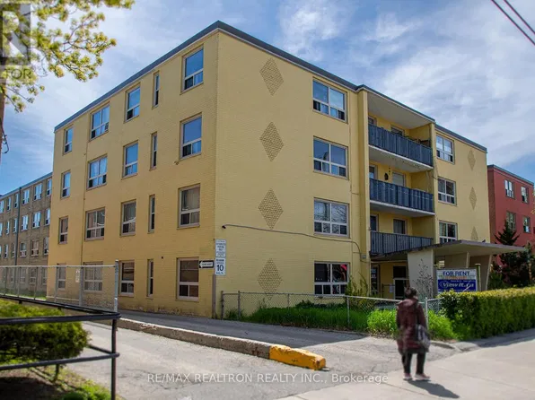 2355 Lake Shore Blvd W, Etobicoke, ON