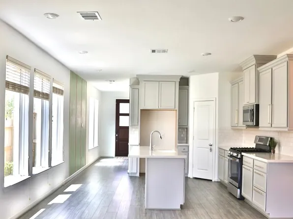 17631 Carnation Glen Dr, Richmond, TX 77407
