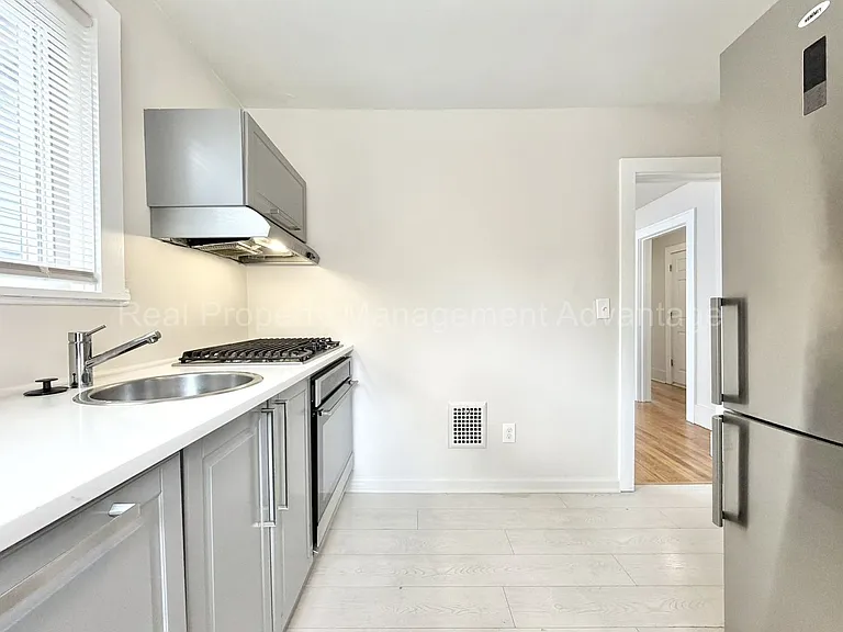 316 Spencer — Photo 22