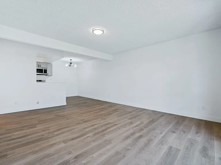 Ackerfield Apartments — Photo 3