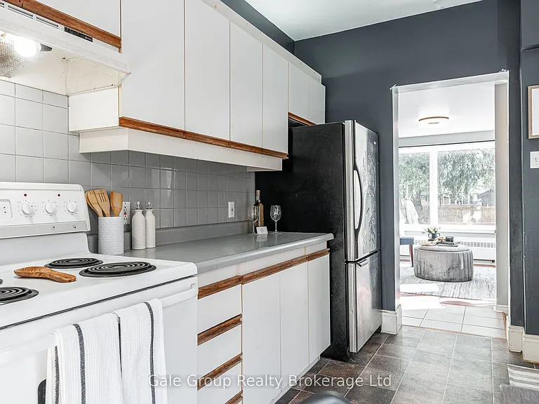 535 Ontario St — Photo 6