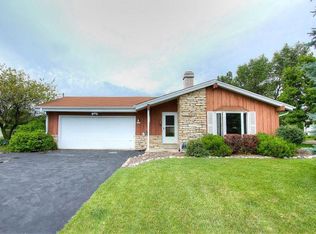 4311 S Honey Creek Dr, Greenfield, WI 53220