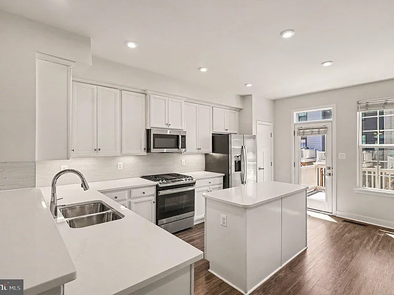 2616 Velocity Rd — Photo 7