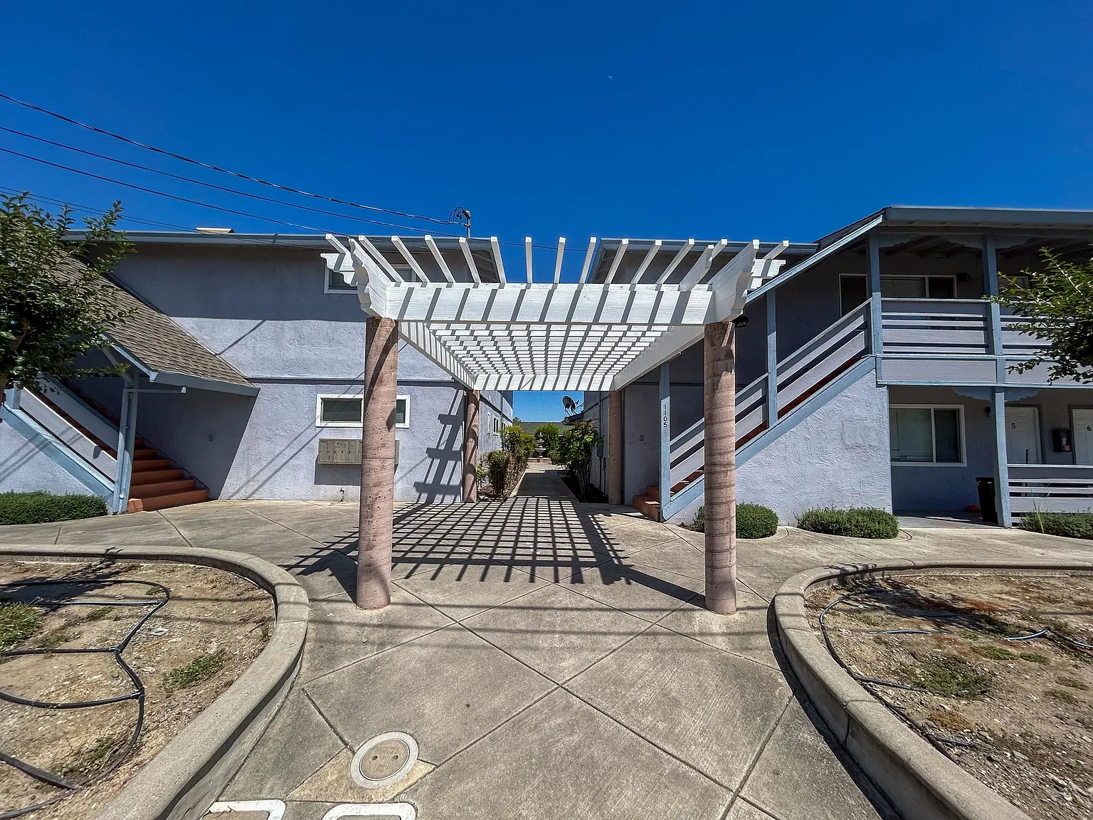 Sacramento725 - CM — Photo 3