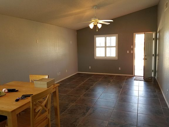 5th image of 414 Duskwood St