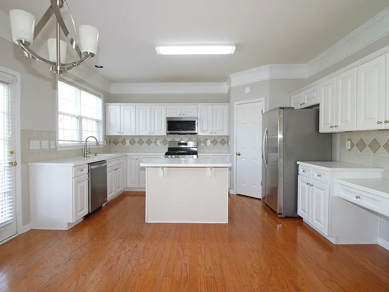225 Thamesmar Ln — Photo 10