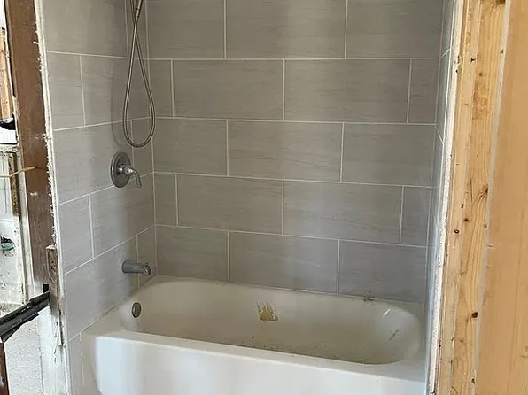 4211 Harrisburg St NE, Saint Petersburg, FL 33703