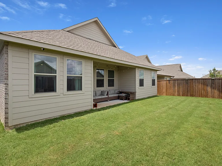 9713 Wild Prairie Way — Photo 22