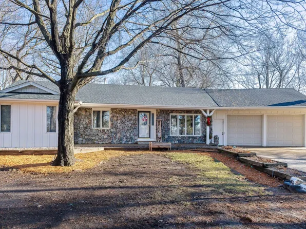 14063 62nd St, Mayer, MN 55360