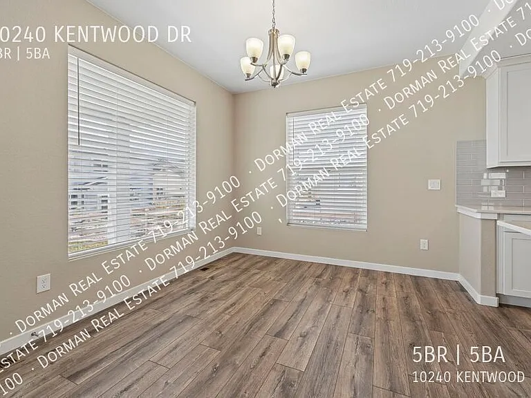 10240 Kentwood Dr — Photo 12