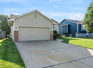 2214 S Milstead St, Wichita, KS 67209