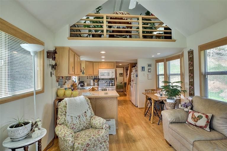 2nd image of 18781 E Evans Cres