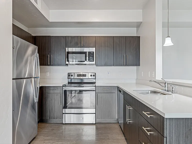 Quail Point Apartments — Photo 44