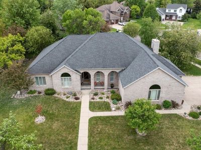 708 Ironwood Ct S, Fargo, ND, 58104