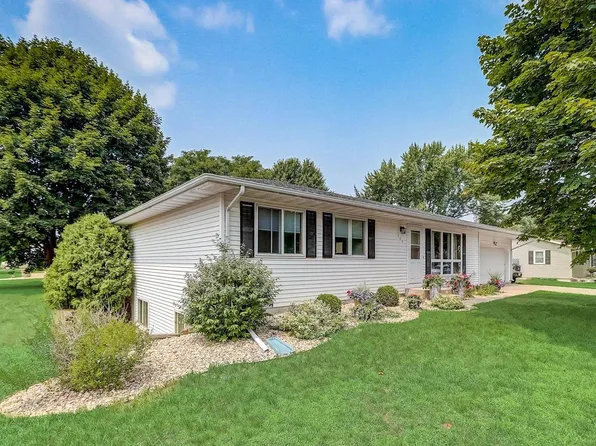 205 15th Street, Prairie Du Sac, WI 53578