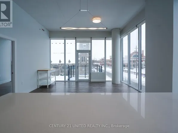 475 George St N #326, Peterborough, ON K9H 0J4