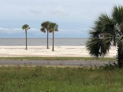 D-2W E Bch, Gulfport, MS, 39501