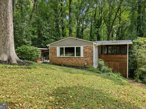 1349 Skylark Dr, Decatur, GA 30033