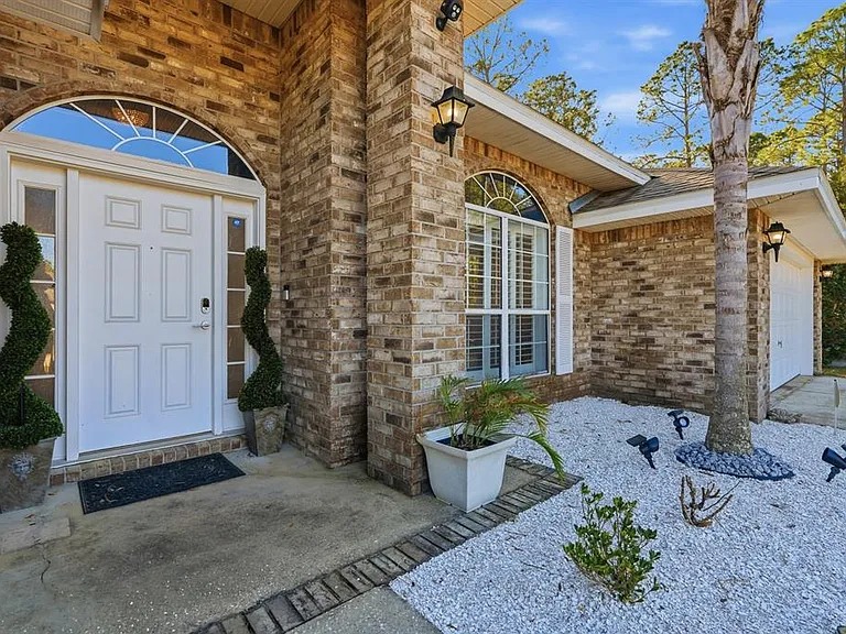 6 Reybury Ln — Photo 7