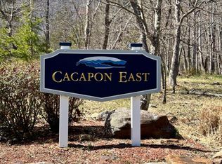 130 Parkside Ter, Berkeley Springs, WV 25411