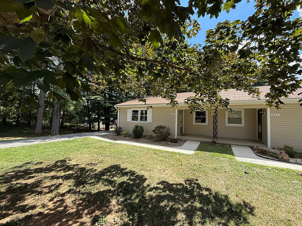 Lovely duplex in picturesque setting