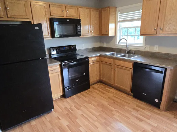 220 Hoilman Ln #252-B, Lexington, NC 27295