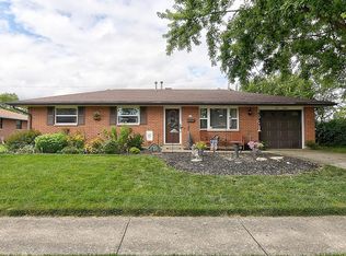 416 Brownstone Dr, Englewood, OH