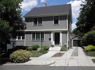 43 Edgehill Rd, Providence, RI 02906