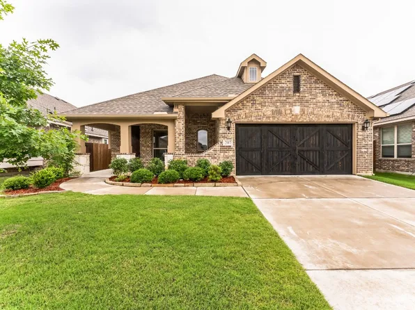 207 Arborside Dr, Waxahachie, TX 75165
