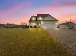 6030 Brookhaven Dr, Imlay City, MI 48444