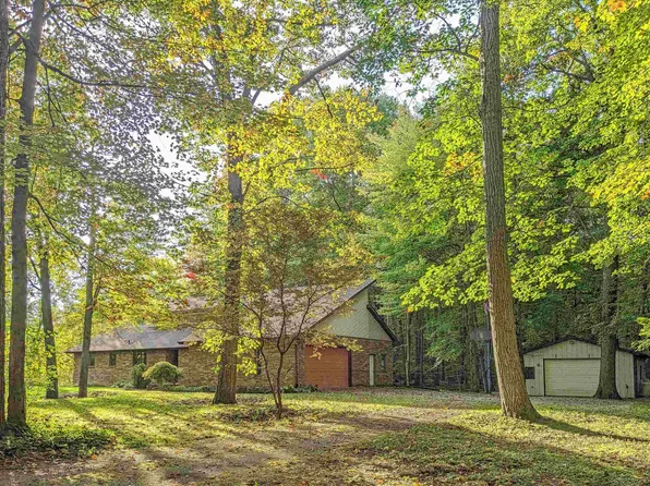 10590 Busch Rd, Birch Run, MI 48415