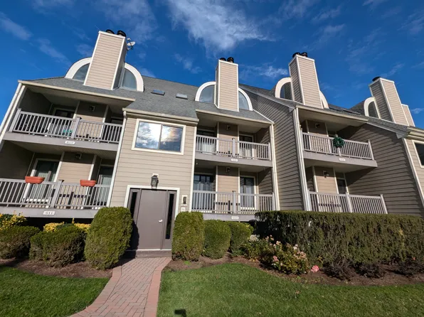 609 River Renaissance #C09, East Rutherford, NJ 07073