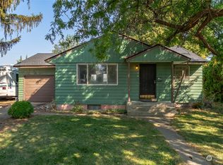 925 Corbaley Pl, Wenatchee, WA 98801