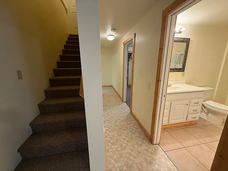 803 Oregon St #B — Photo 8