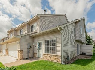 808 Ferdinand Dr, Shakopee, MN 55379