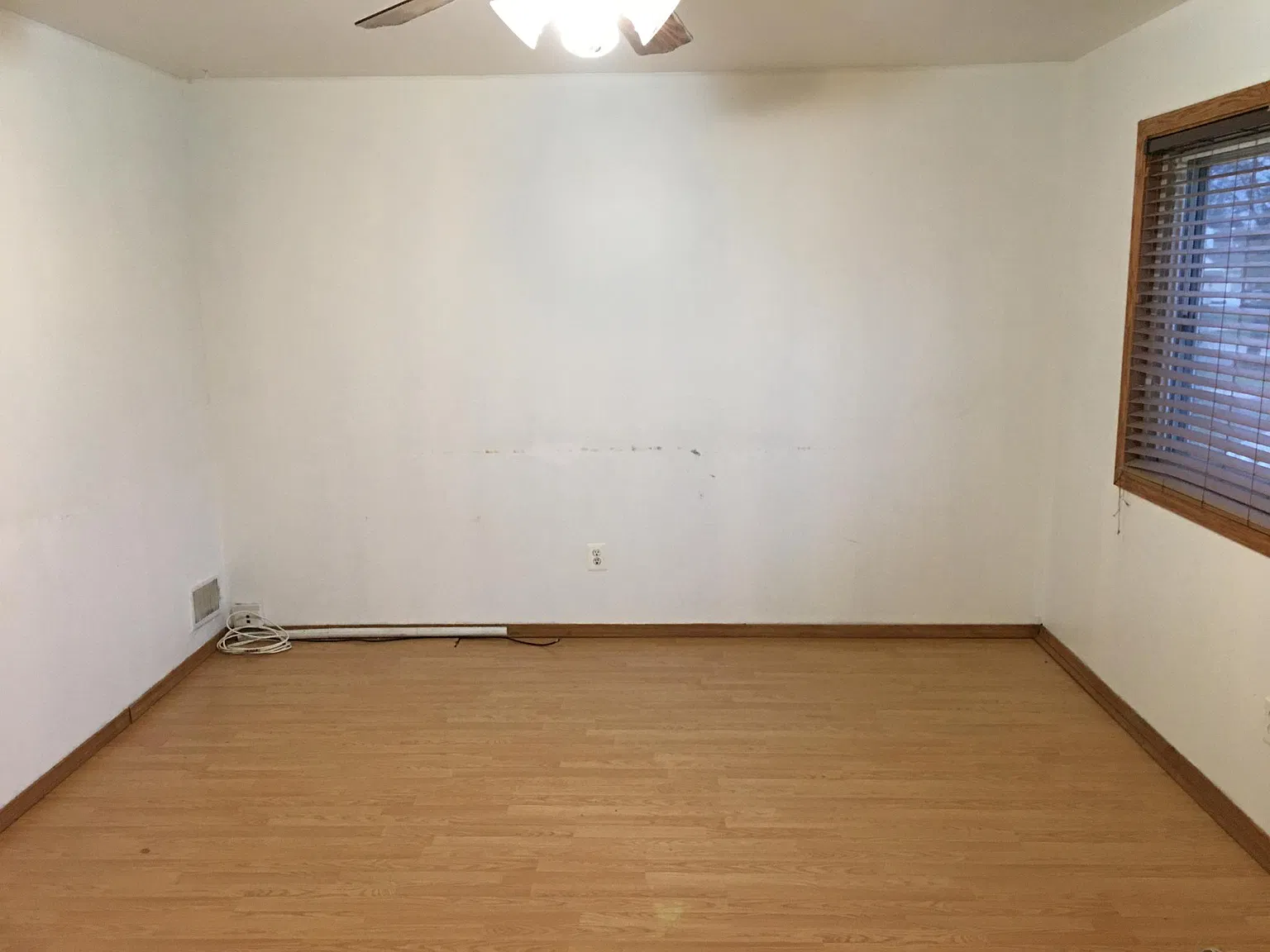 3 bed, 936 sqft, $1,550 — Photo 4
