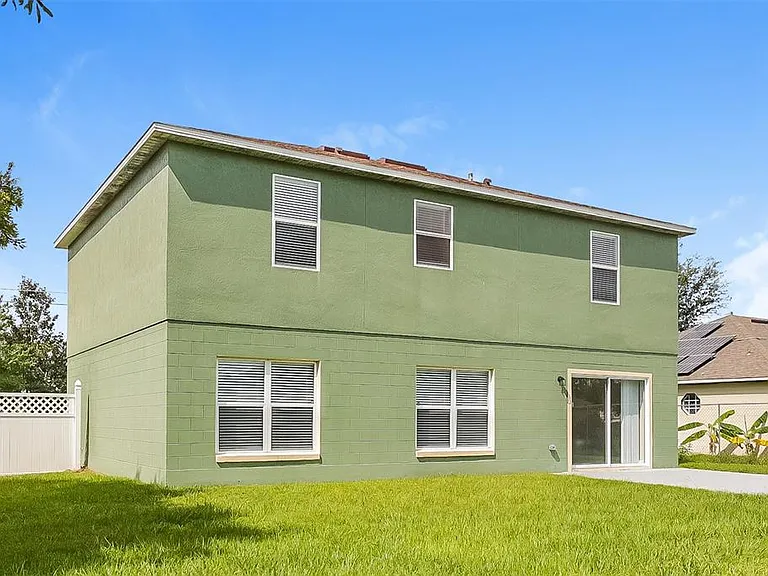 133 Carlisle Ct — Photo 13